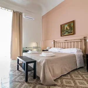 liberty-suites.sicilyhotelsitaly.net/