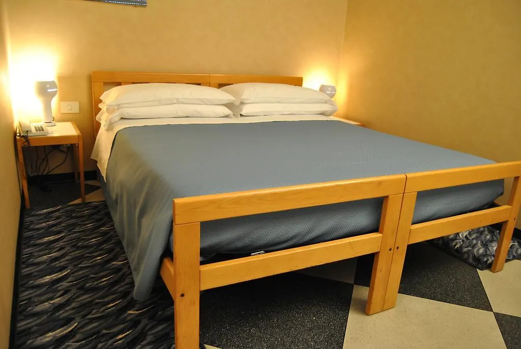 Residence Hotel Siloe Μιλάνο 4*,  Ιταλία